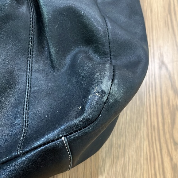 Coach Women’s Black Leather Pleated Gallery Luxury Purse Shoulder Bag - Picture 11 of 12